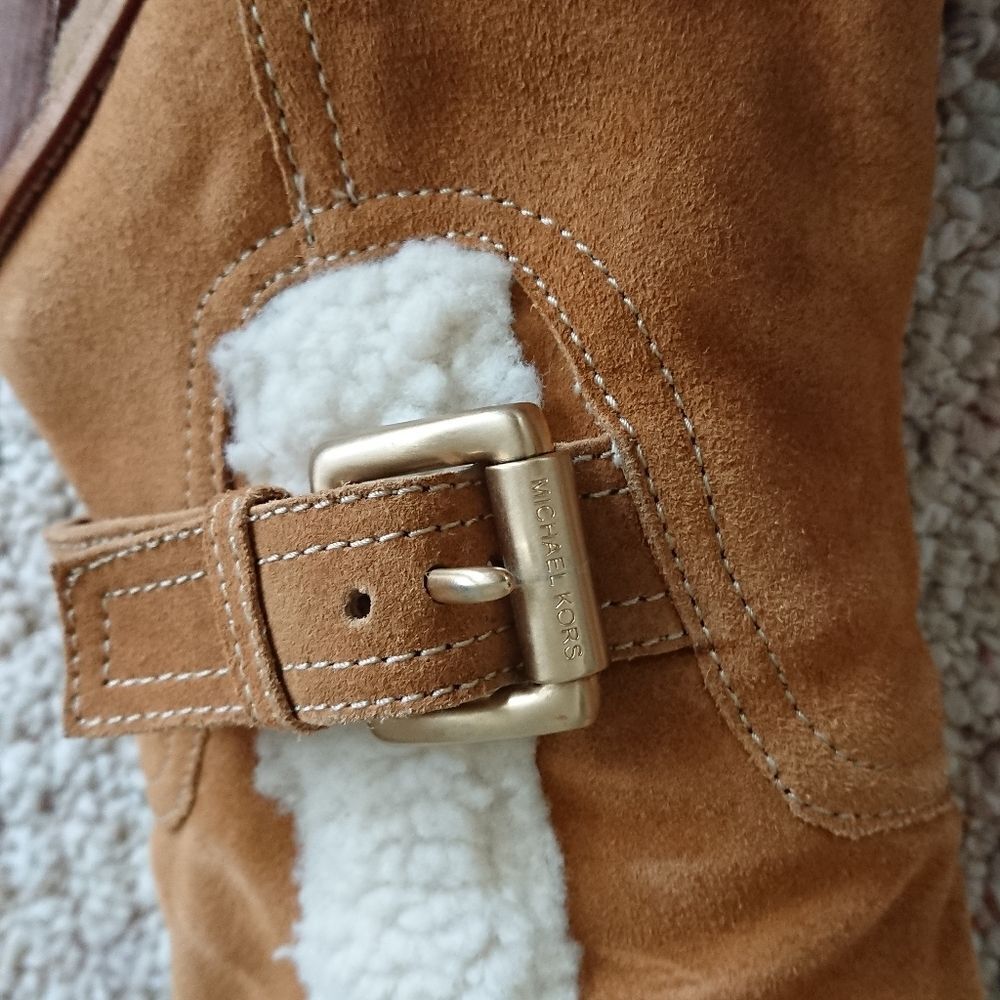 Michael Michael Kors Shearling light brown Boot size 6.5 - Picture 4 of 7